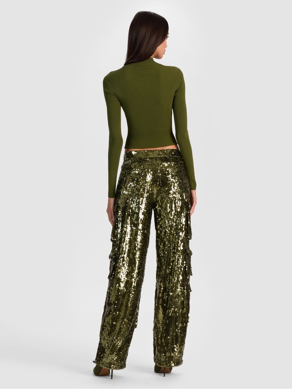 ✨ Alice + Olivia Olympia Sequin Cargo Pants ✨ - Picture 3 of 6
